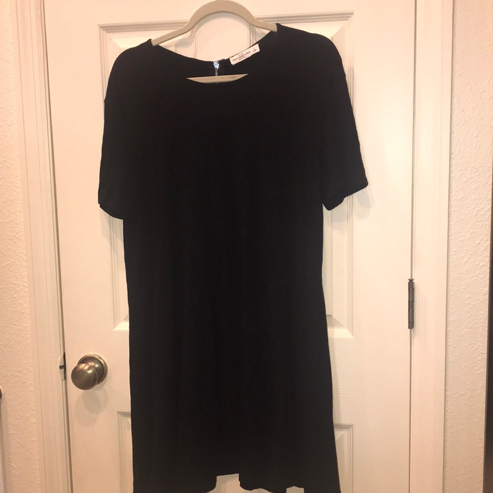 Abercrombie & Fitch black knee high dress
